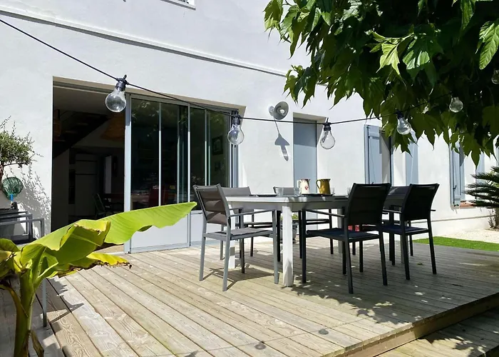 Willa Geranium Saint Gilles Croix De Vie *